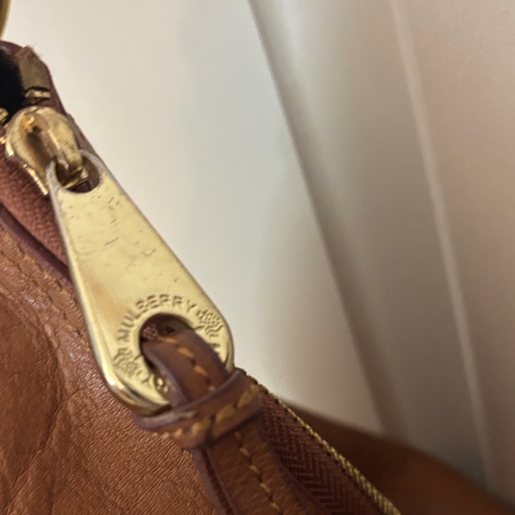 Mulberry Tan Leather Shoulder Bag with Gold Accents - Picture 8 of 12